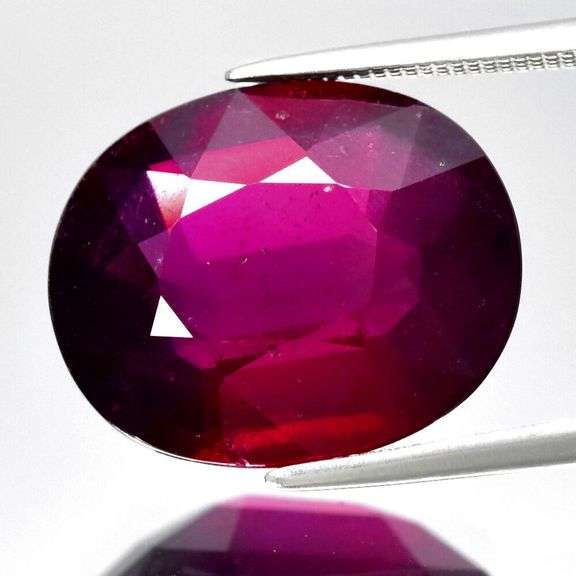 Substantial! 10.39ct Rhodolite Garnet statement piece!