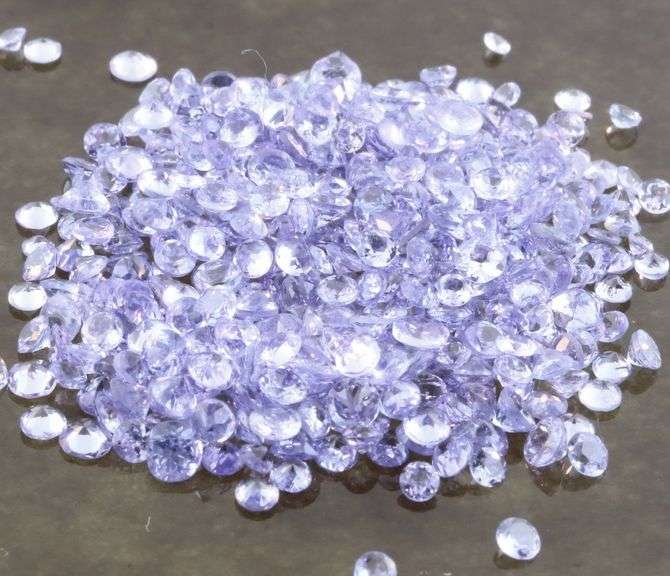 Substantial 20.65ct high fire Tanzanite set!