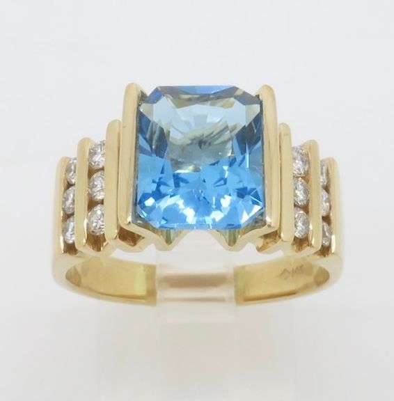 Blue Topaz & Diamond Ring in 14k Yellow Gold