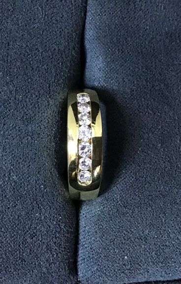 MEN’S 14K YELLOW GOLD NATURAL DIAMOND WEDDING BAND
