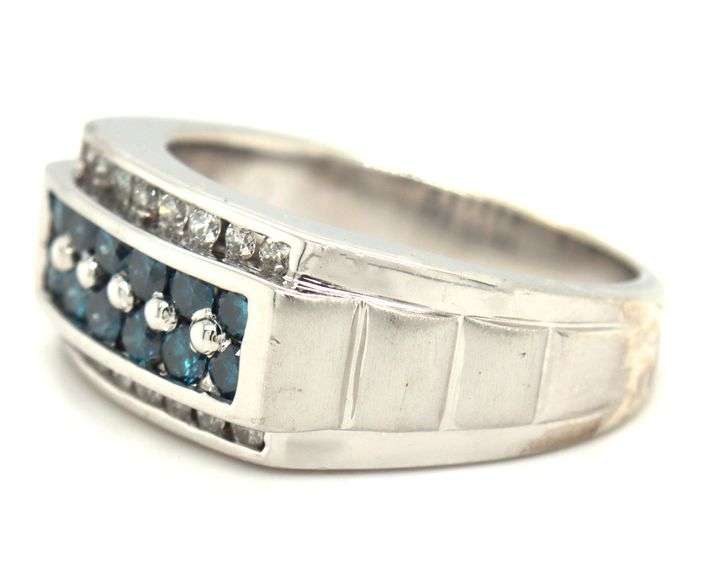Gent's IR teal diamond and white diamond ring in sterling silver