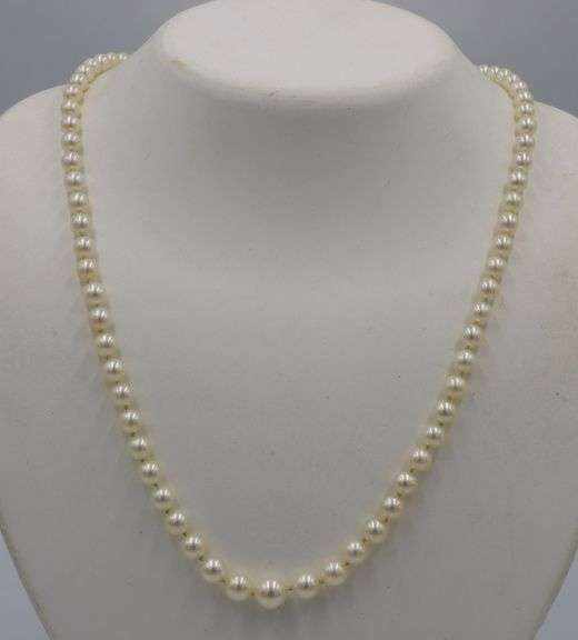 Graduated 4.5-8mm pearl necklace