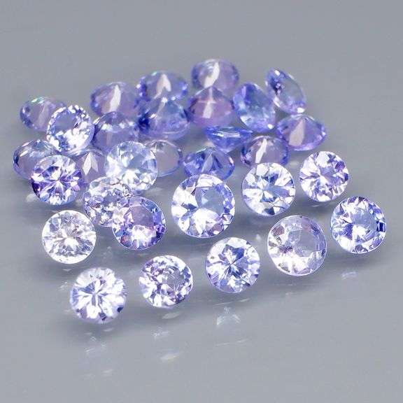 Glittering 3.67ct bright blue violet Tanzanite set