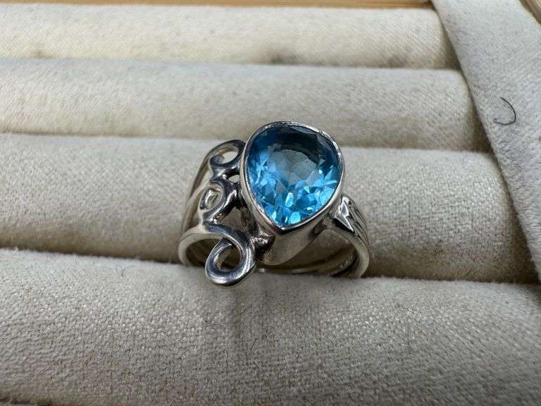 Sterling Silver Blue Topaz Gemstone Ring Size 6