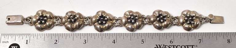 Flower Link Bracelet in Sterling Silver