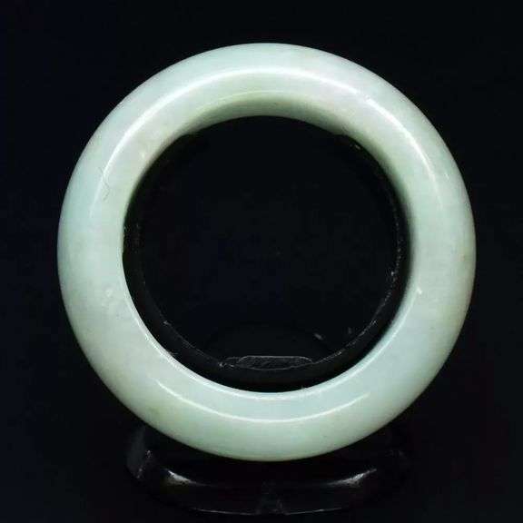 Wow! Look at this heavy 39.23ct REAL Burmese Jade ring!