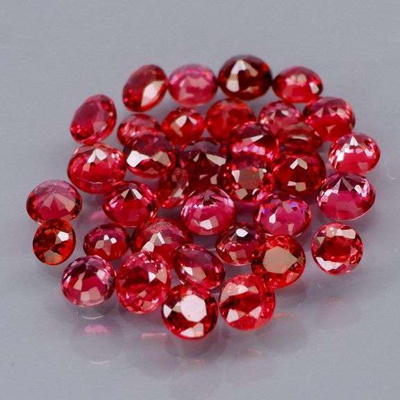 Top red! Untreated! Diamond cut! 3.28ct Ruby set!!!