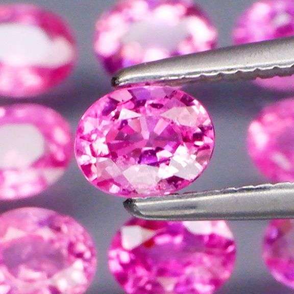 Superb 2.60ct set of top reddish pink Sapphires -UNTREATED!
