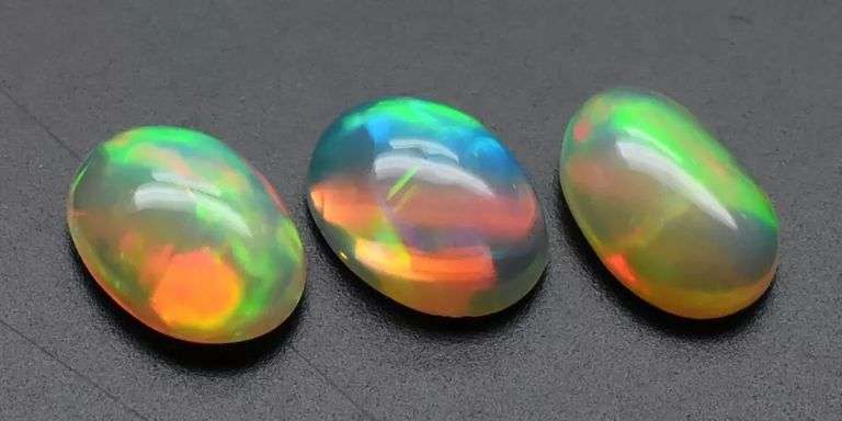 High color 1.59ct untreated Yita Ridge Opal set!