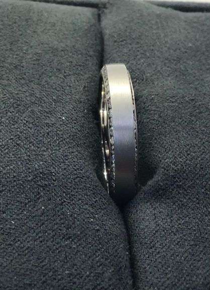 14K WHITE GOLD MEN’S WEDDING BAND