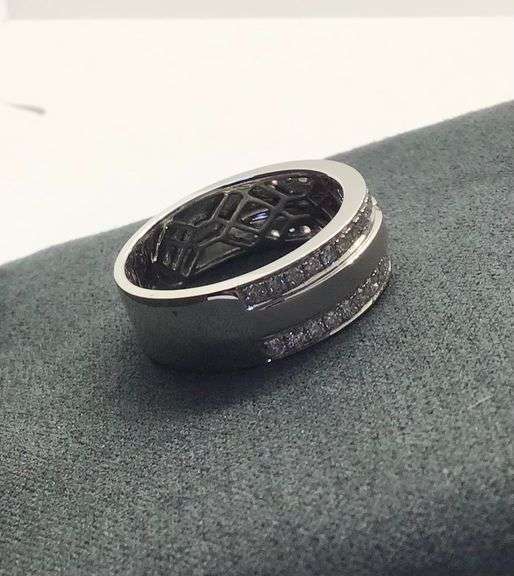 MEN’S 14K WHITE GOLD NATURAL DIAMOND WEDDING BAND