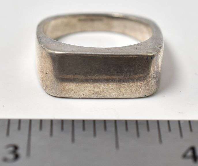 Engravable Ring in Sterling Silver