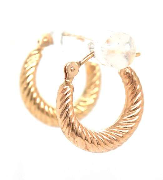 14kt Yellow gold sculpt earrings