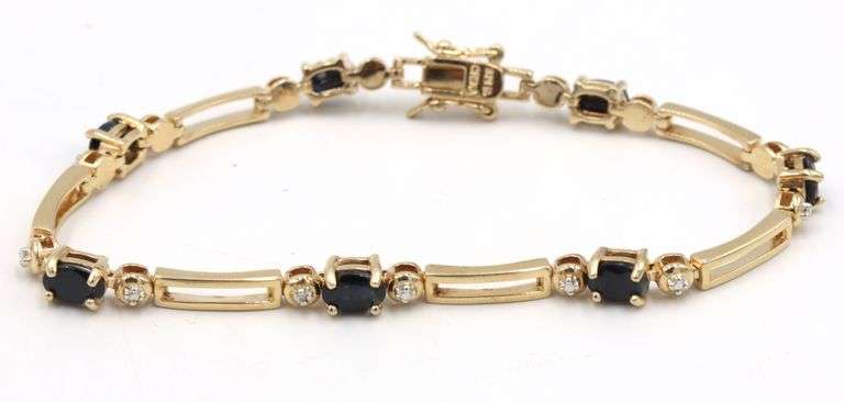 Group lot of 4 Vintage 925 sterling silver bracelets