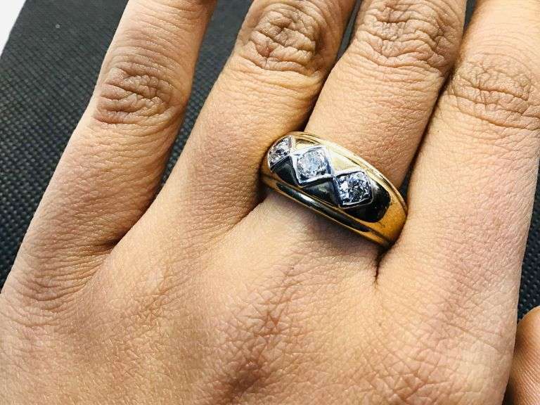 MEN’S 14K YELLOW GOLD NATURAL DIAMOND WEDDING BAND