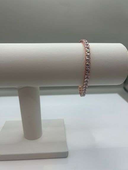 Beautiful 14kt Rose Gold Plate VVs1 38 Count Simulated Diamond Tennis Bracelet