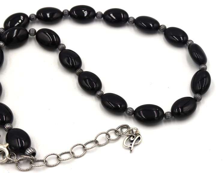 Lot of 2 Amethyst and black onyx necklaces