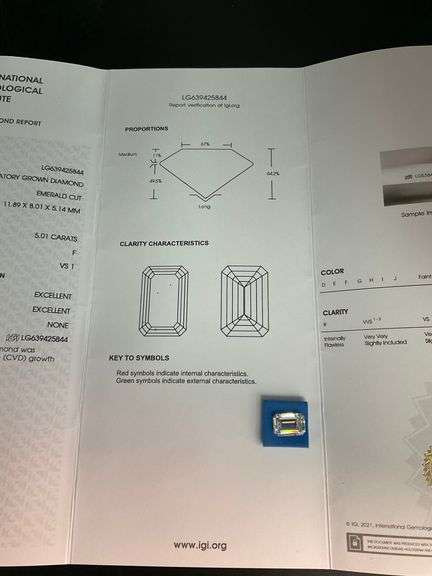 Certified 5+ CTTW Lab Grown Diamond