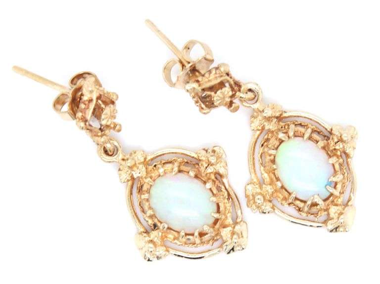 14kt Yellow gold opal dangle earrings