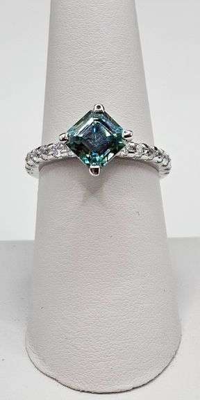 2.Ct VVs1 Rare Russian Color Change Lab Created Alexandrite Asscher Cut Ring