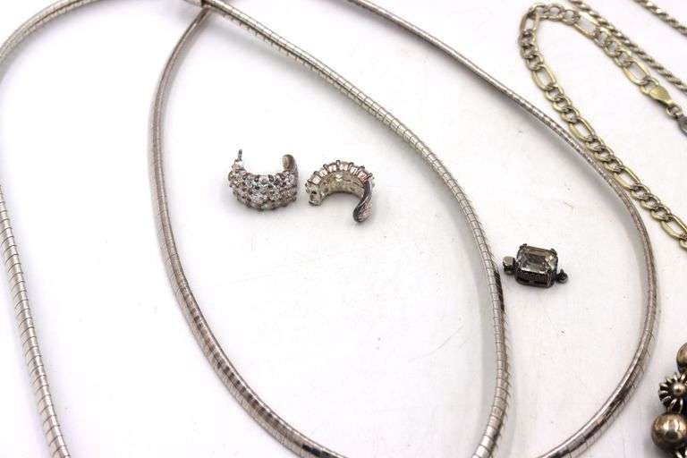 Group lot of Vintage 925 sterling silver mixed jewelry