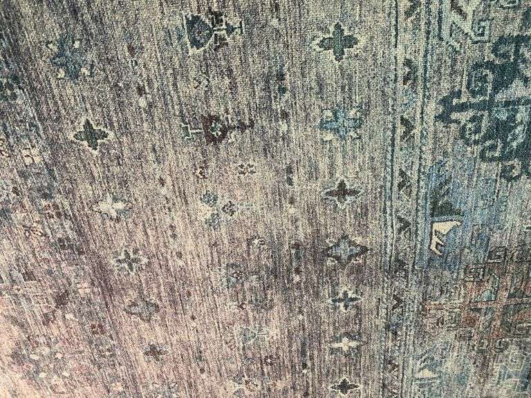 Fabulous Tribal Design Rug 5x8