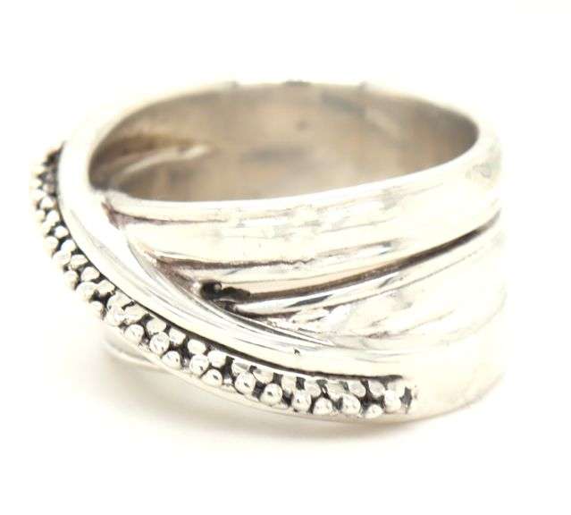 Michael Dawkins bead cross over ring in 925 sterling silver
