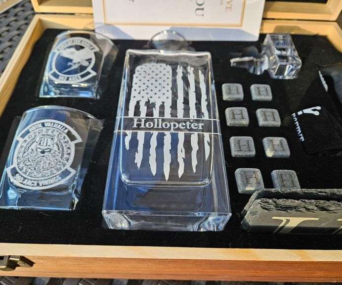 Royal Reserve Whiskey Decanter Gift Set