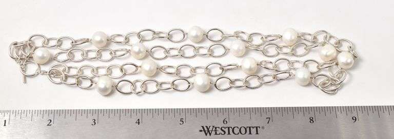 Pearl Chain Necklace in Sterling Silver 55.9 grams.