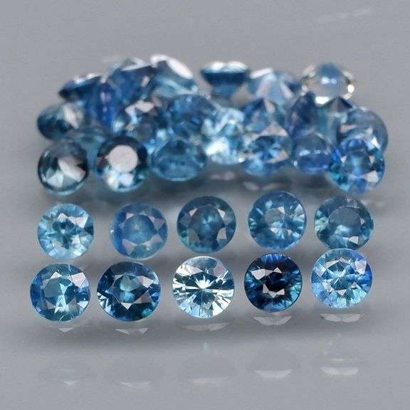 Eye catching 2.72ct denim blue Sapphire set