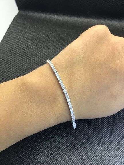 14K WHITE GOLD LAB DIAMOND BRACELET
