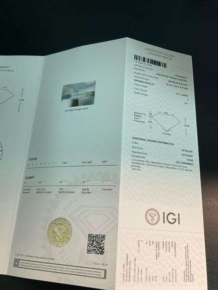 CERTIFIED 3.01 CARATS LAB GROWN DIAMOND