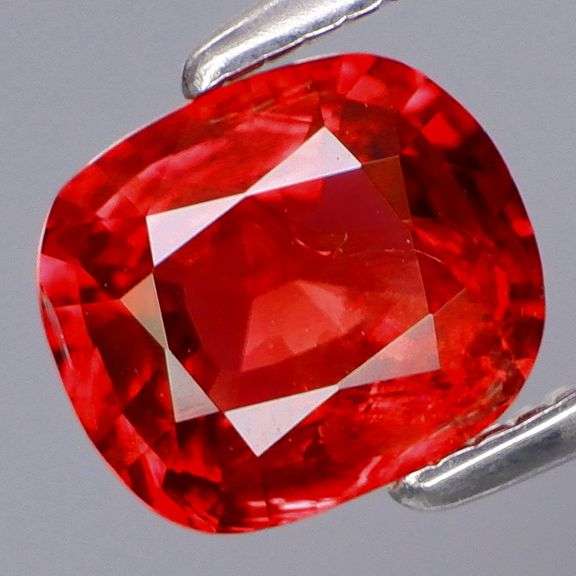 Top ruby red! 1.08ct untreated Burmese Spinel!!!