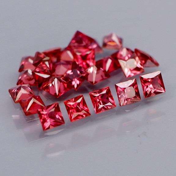 Untreated! Rare color! 2.57ct Imperial red Sapphire set!!!