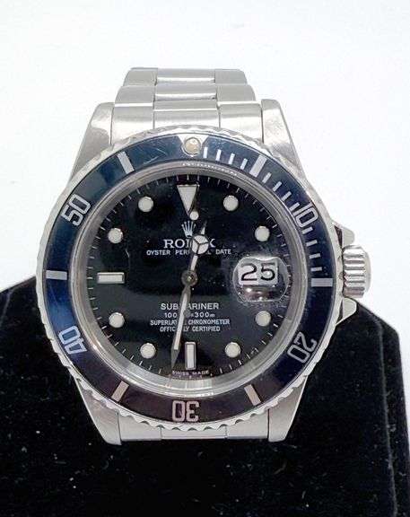 Pre-Owned Rolex Submariner Date 40mm Stainless Steel Watch 16610
