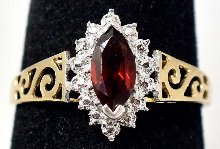 Gorgeous Garnet Ring in 10K Yellow Gold
