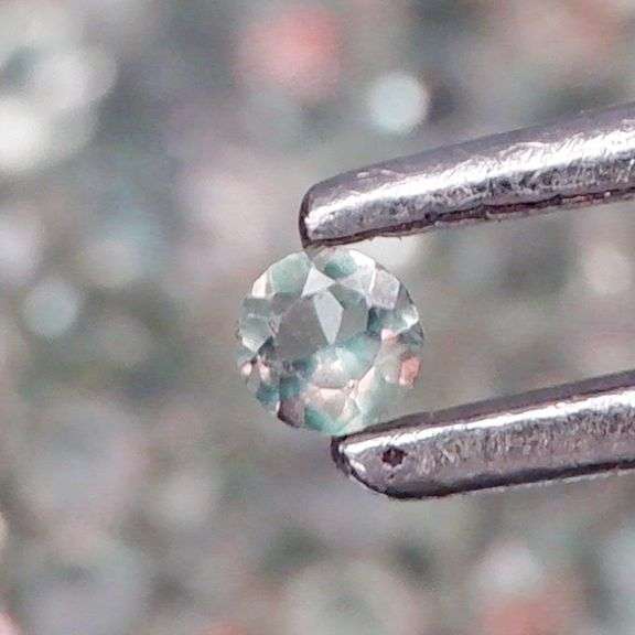 Extremely rare! 1.53ct color change Alexandrite set!