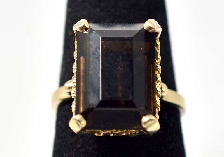 Sensational Smokey Quartz Ring in 10K Yellow Gold