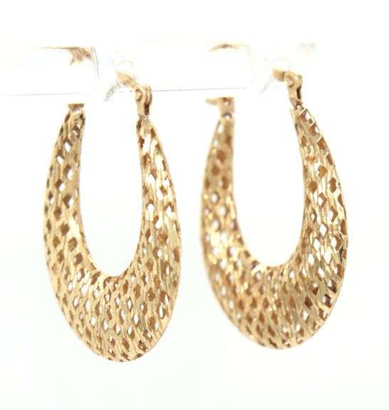 10kt Yellow gold woven oval earrings