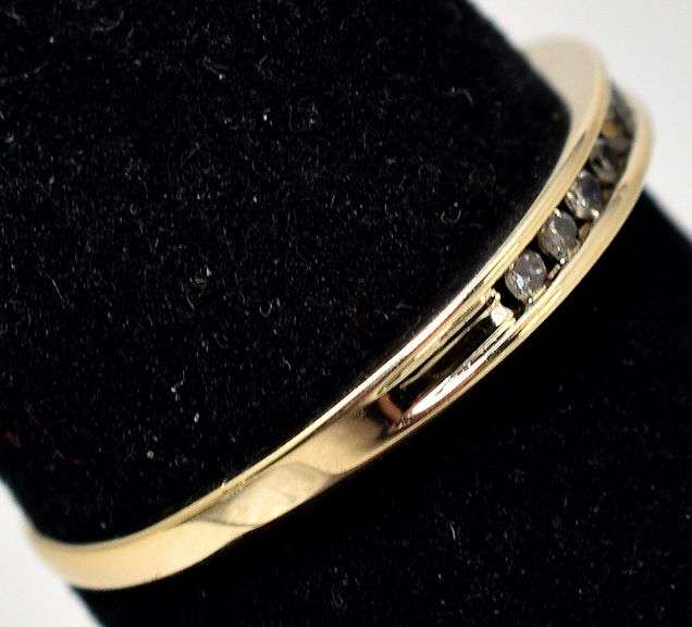 Dazzling Diamond Band Ring in 10K Yellow Gold