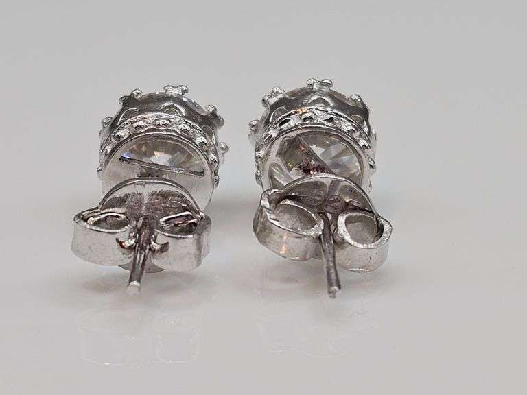 Sparkling 5.45  Ctw Ice White Lab Simulated Diamond Earrings