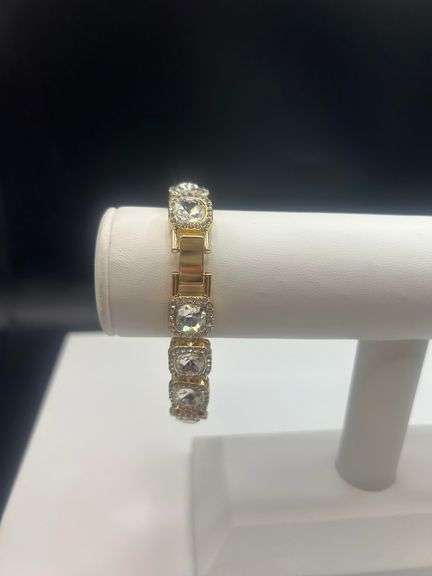 Sparkling 14 Kt Yellow Gold Plated 40 Ctw Simulated Diamond Bracelet
