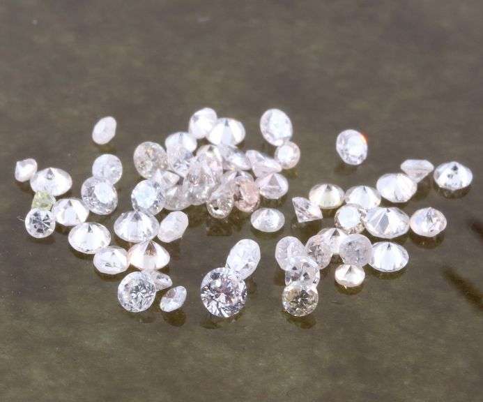 High fire .91ct set of round brilliant Diamonds!