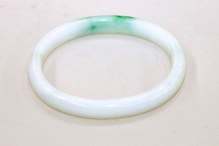 Type A Fine Burmese Jadeite Bangle