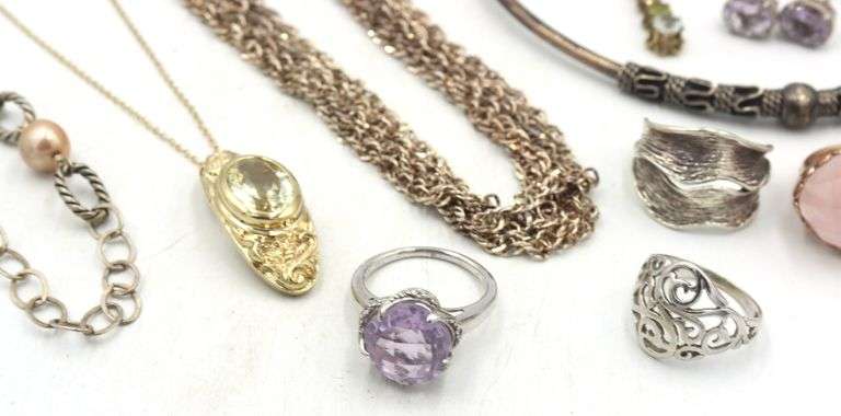 Group lot of Vintage 925 sterling silver mixed jewelry