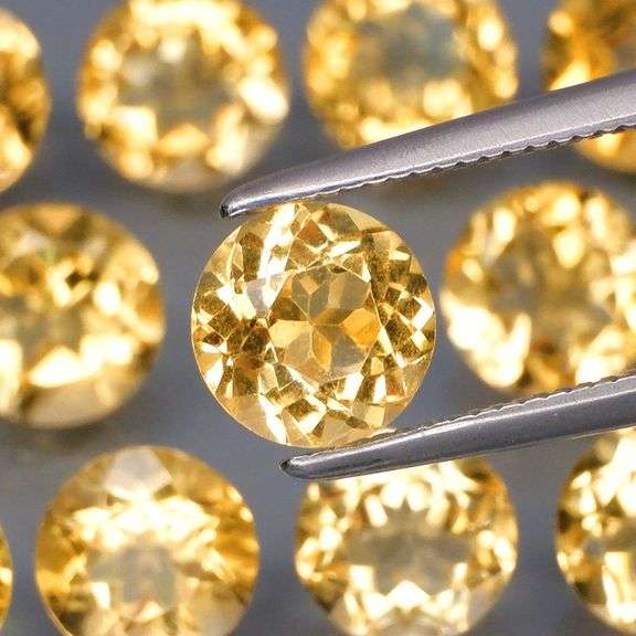 Ravishing 10.08ct top golden eye clean Citrine set