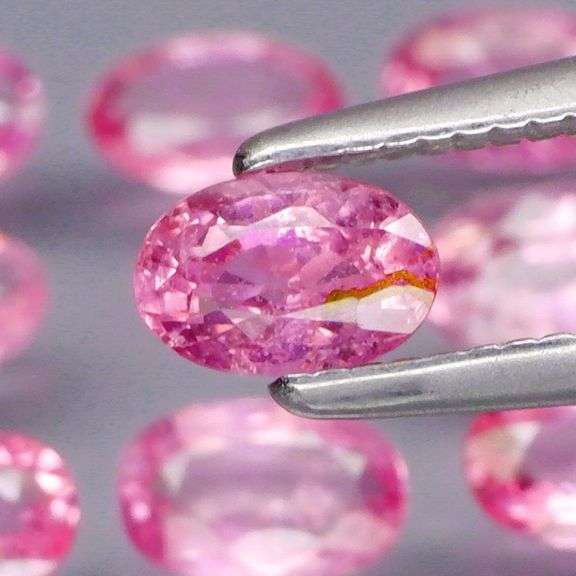 UNTREATED! Rare 2.61ct pink Sapphire set