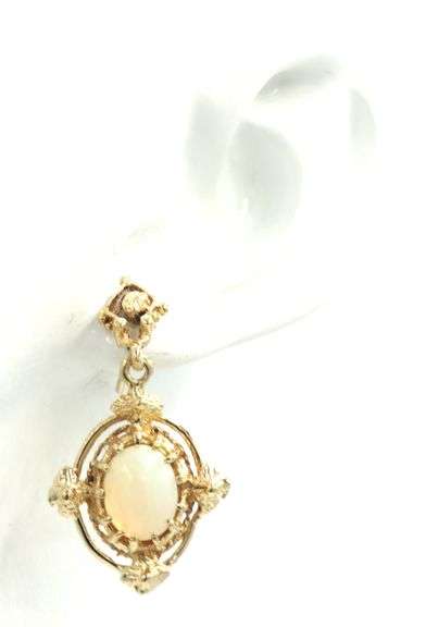 14kt Yellow gold opal dangle earrings