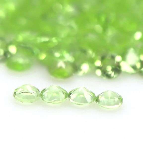 237 gemstones! 12.32ct untreated lime green Peridot set