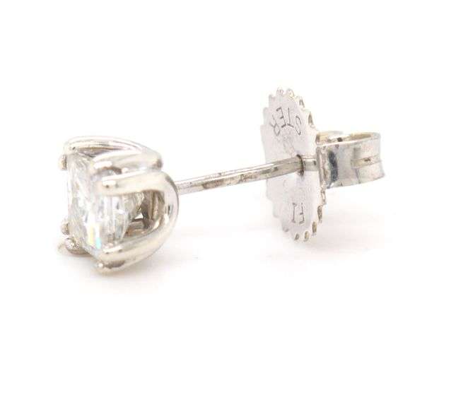 14kt White gold 0.40ctw princess cut Moissanite stud earrings